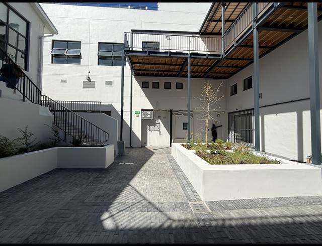 386M² RETAIL TO LET IN CLAREMONT